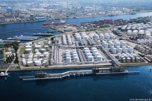 content_dam_ogj_online_articles_2016_03_lbc_aerialview_rdam_tankterminal1.png